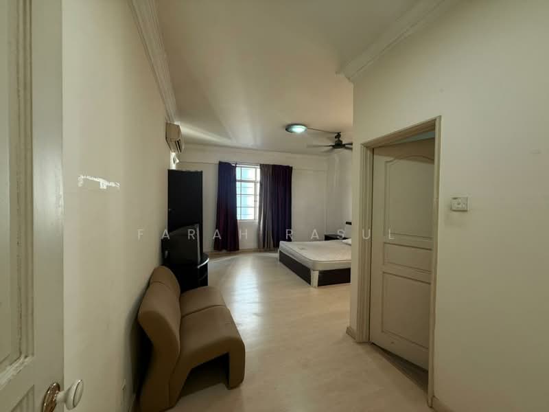 Condominium for Sale at Corinthian Condominium - Farah Rasul - PropertyGuru.com.my