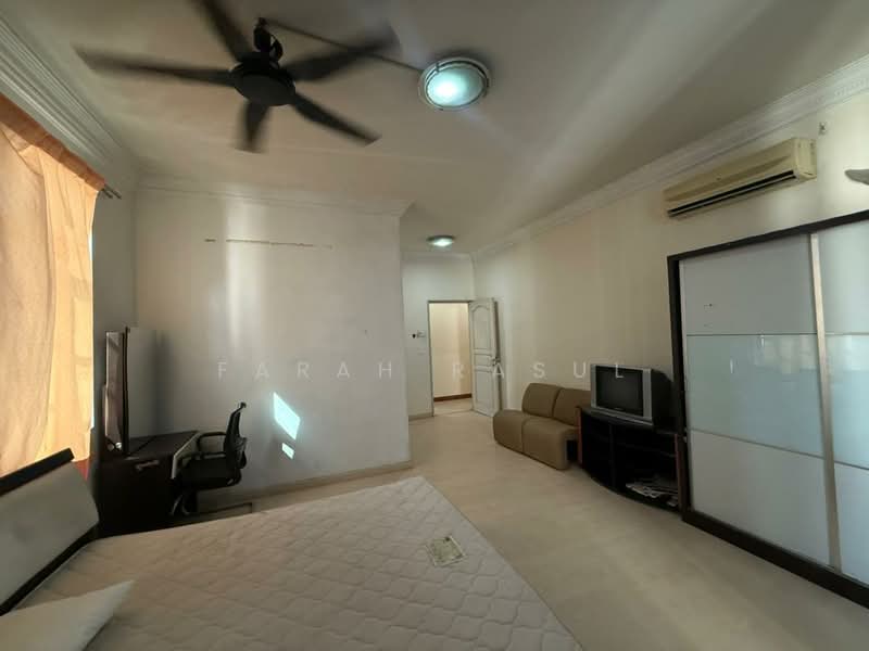 Condominium for Sale at Corinthian Condominium - Farah Rasul - PropertyGuru.com.my
