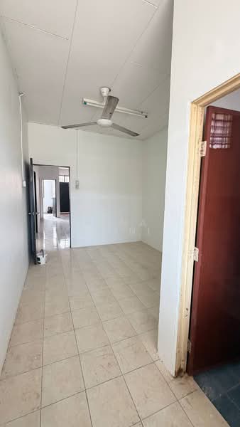 1-storey Terraced House for Sale in Taman Intan Duyung (Port Dickson) - Hana Zaini - Interior - PropertyGuru.com.my
