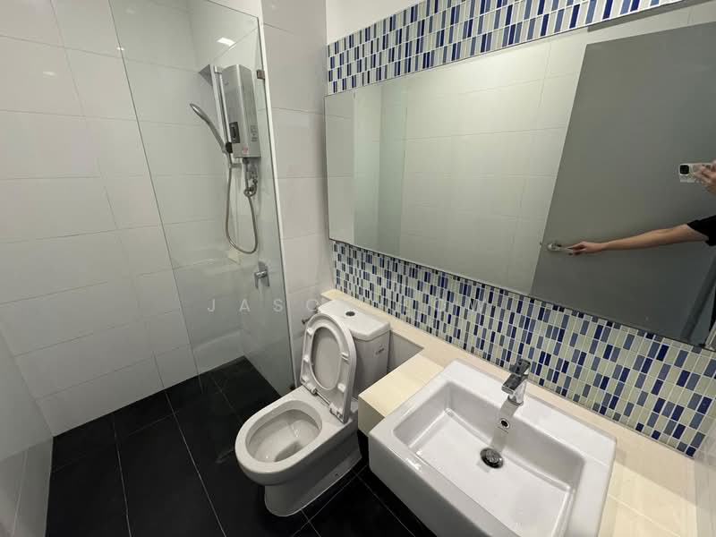 Service Residence for Rent at Residential Suites @ HighPark - Jason Low - PropertyGuru.com.my