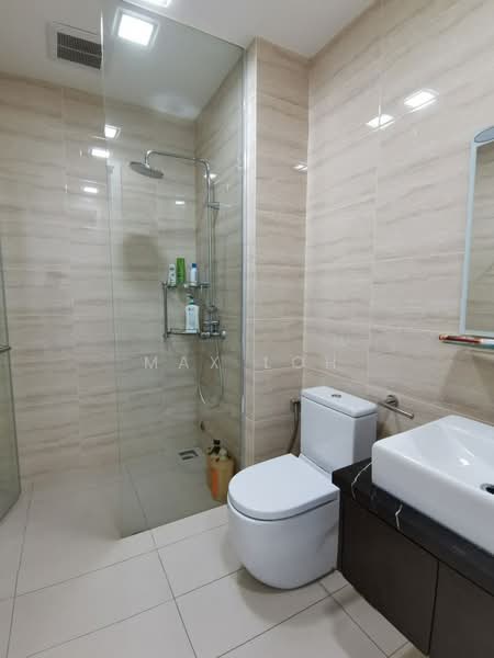 Condominium for Sale at Straits View 18 - Max Loh - Bathroom - PropertyGuru.com.my
