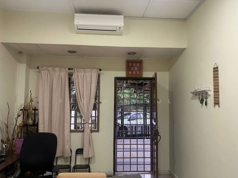 2-storey Terraced House for Sale in Taman Kosas (Ampang) - Farah Rasul - Entrance - PropertyGuru.com.my