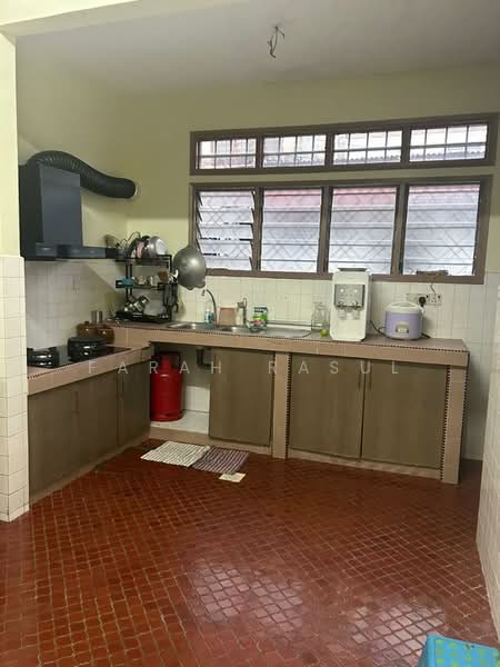 2-storey Terraced House for Sale in Taman Kosas (Ampang) - Farah Rasul - Kitchen - PropertyGuru.com.my