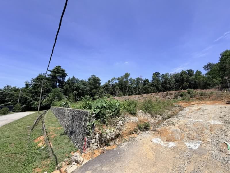 Tanah Kediaman untuk Dijual di Kampung Sungai Kantan (Kajang) - Maznee Realtor - PropertyGuru.com.my