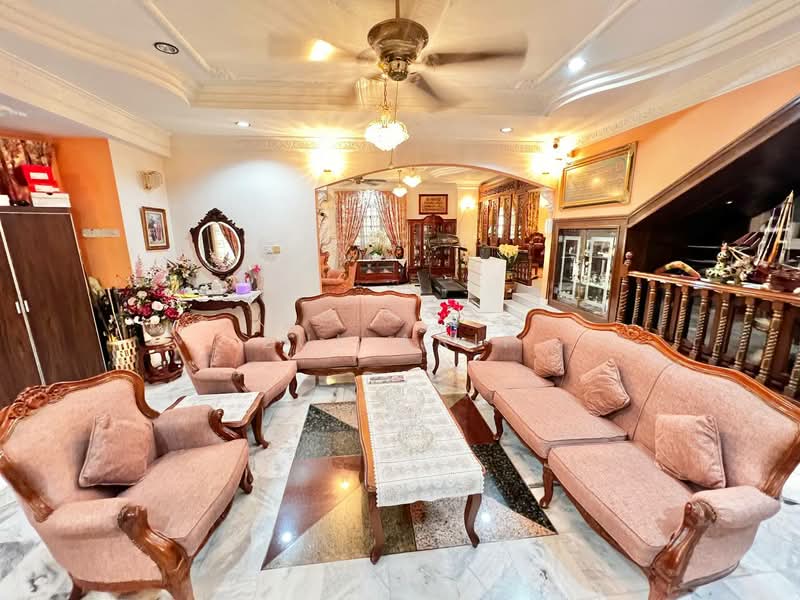 Rumah Banglo untuk Dijual di Shah Alam (Selangor) - Zul Arif - Living Room - PropertyGuru.com.my