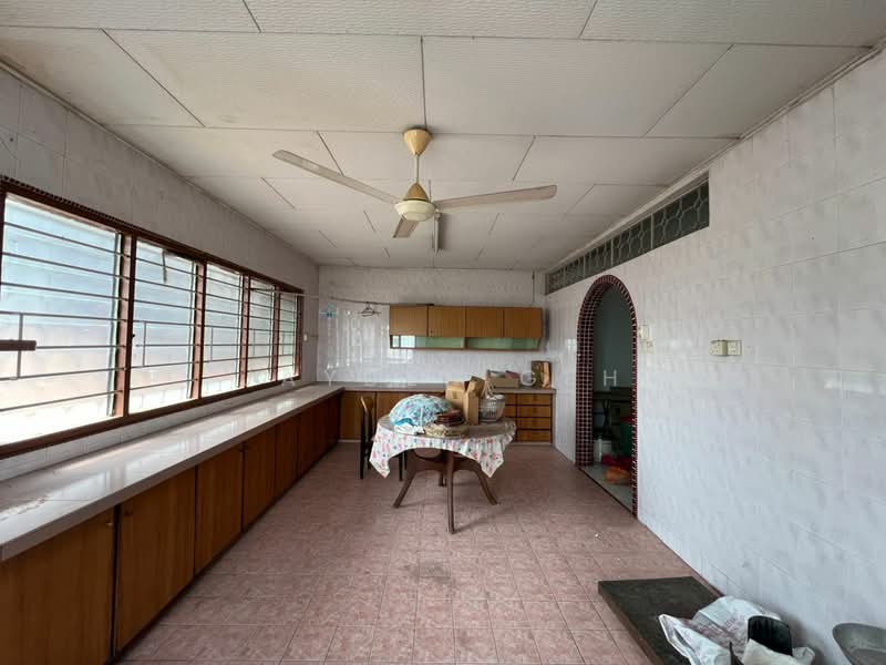 Semi-Detached House for Sale in Kampung Tanjung Bendahara (Alor Setar) - Jayden Geh - Kitchen - PropertyGuru.com.my