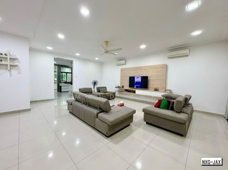Rumah Teres 2 Tingkat untuk Dijual di Bandar Bukit Raja (Klang) - Raymond Cheng - Living Room - PropertyGuru.com.my