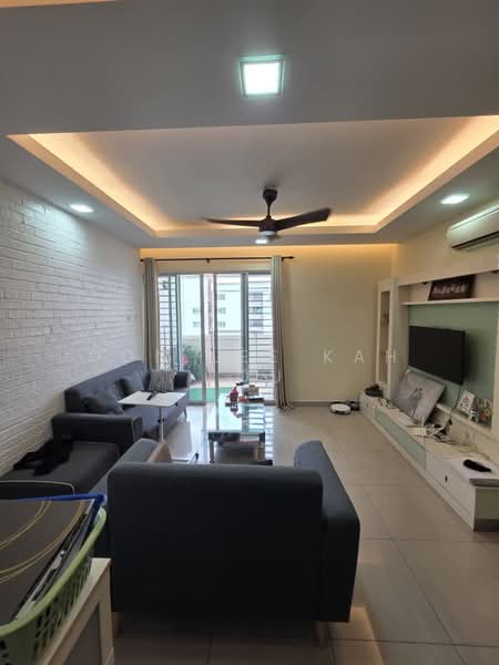 Kondominium untuk Dijual di Aman Heights Condominium - Don Lee Kah Hou - Living Room - PropertyGuru.com.my