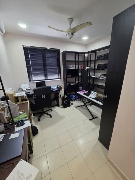 Kondominium untuk Dijual di Aman Heights Condominium - Don Lee Kah Hou - Study - PropertyGuru.com.my