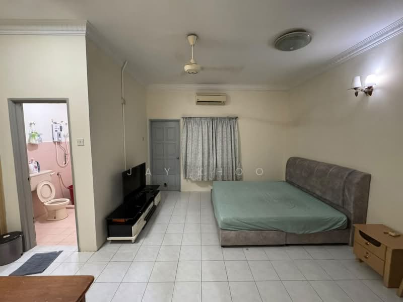 2-storey Terraced House for Rent in Kajang (Selangor) - Jay Khoo - Bathroom - PropertyGuru.com.my