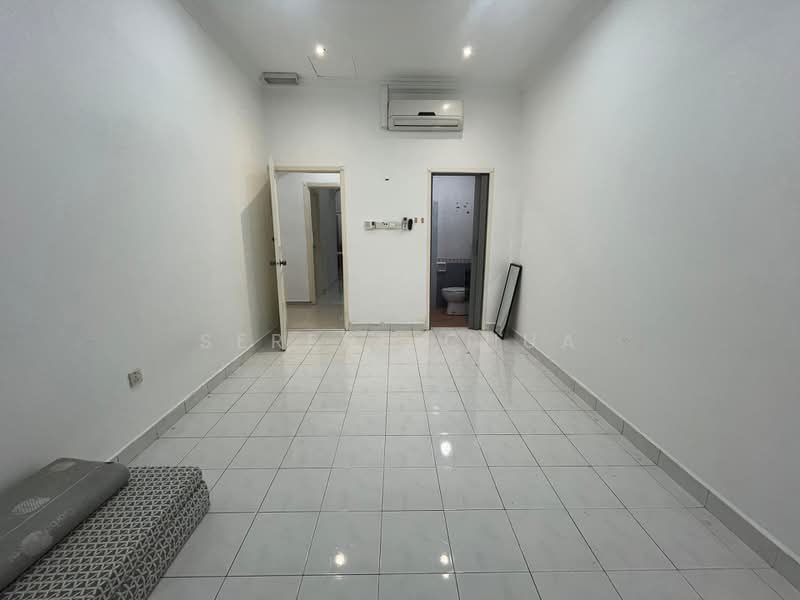 1.5-storey Terraced House for Rent in Taman Molek (Johor Bahru) - Serene Chua - PropertyGuru.com.my