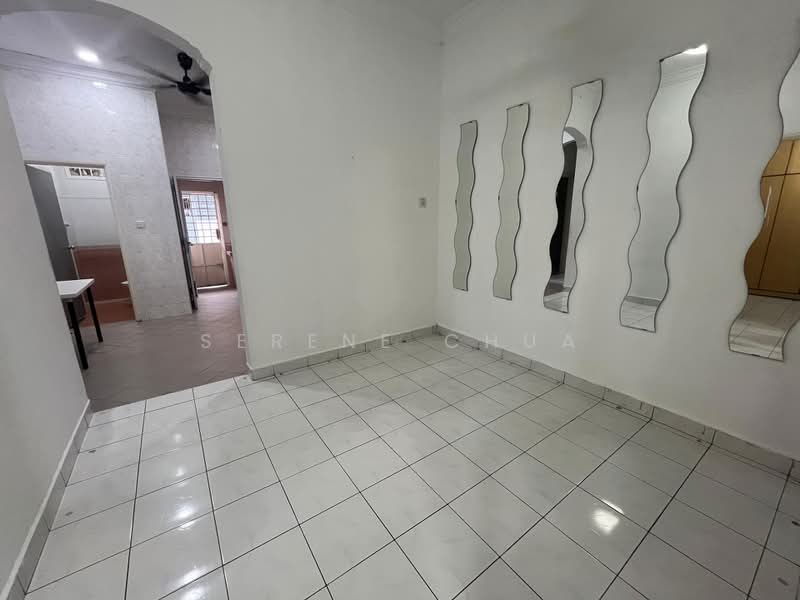 1.5-storey Terraced House for Rent in Taman Molek (Johor Bahru) - Serene Chua - PropertyGuru.com.my
