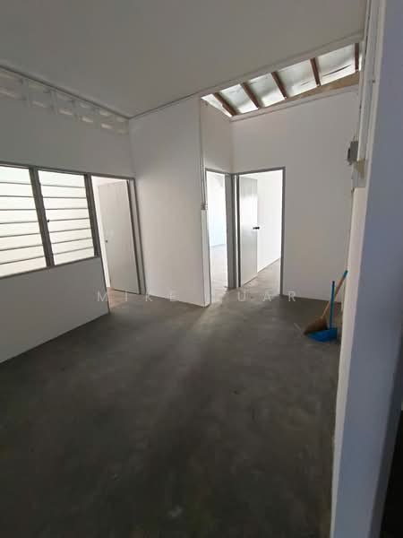 Shop for Rent in Bukit Mertajam (Penang) - Mike Kuar - Interior - PropertyGuru.com.my