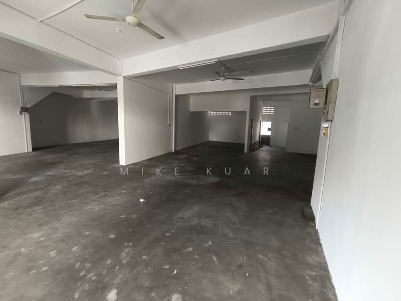 Shop for Rent in Bukit Mertajam (Penang) - Mike Kuar - Interior - PropertyGuru.com.my