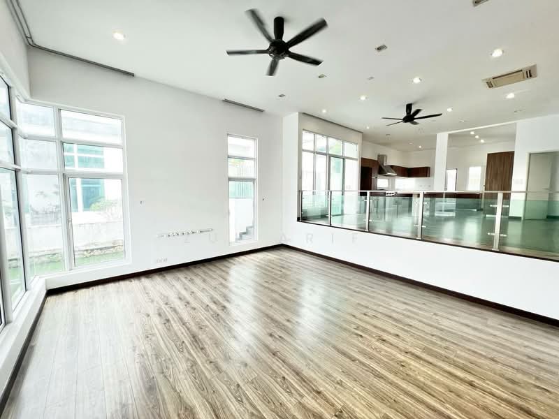 Semi-Detached House for Sale in Cyberjaya (Selangor) - Zul Arif - Living Room - PropertyGuru.com.my