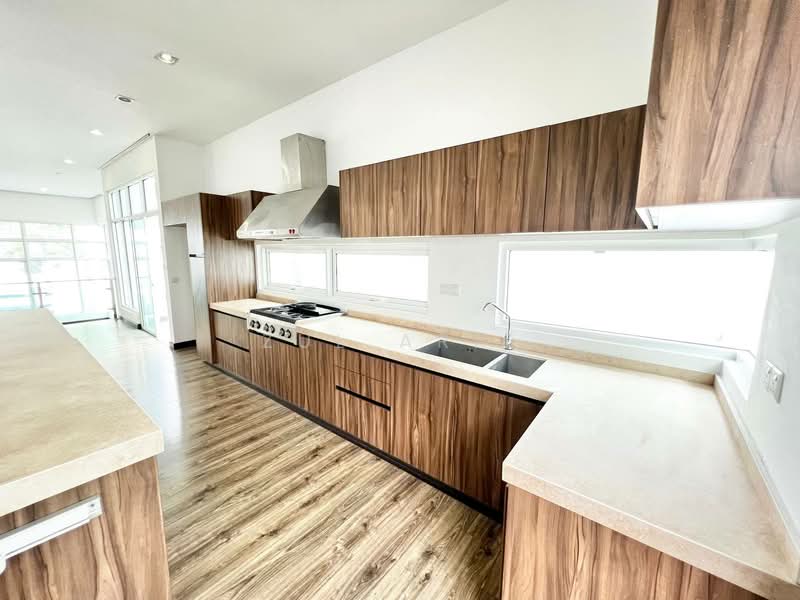Semi-Detached House for Sale in Cyberjaya (Selangor) - Zul Arif - Kitchen - PropertyGuru.com.my