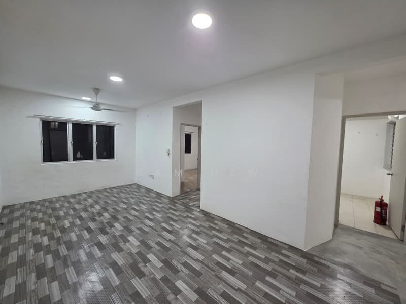 Apartment for Rent at Kayangan - Sam Hew - Living Room - PropertyGuru.com.my