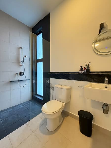 Kondominium untuk Dijual di Five Stones - Ben Tan - Bathroom - PropertyGuru.com.my