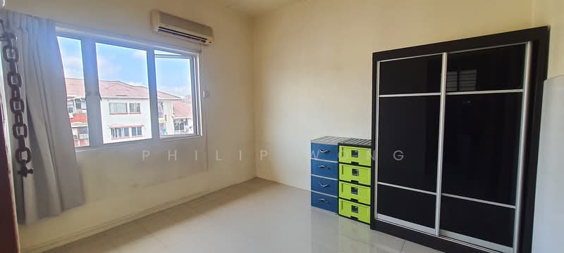 Apartment for Sale at Taman Serdang Raya Seksyen 3 Apartment - Philip Wong - Bedroom - PropertyGuru.com.my