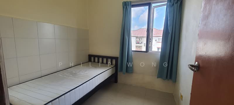 Apartment for Sale at Taman Serdang Raya Seksyen 3 Apartment - Philip Wong - Bedroom - PropertyGuru.com.my
