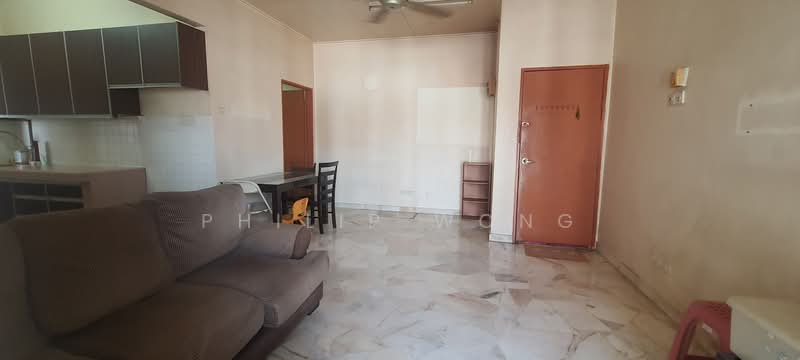 Apartment for Sale at Taman Serdang Raya Seksyen 3 Apartment - Philip Wong - Living Room - PropertyGuru.com.my