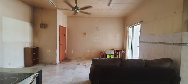 Apartment for Sale at Taman Serdang Raya Seksyen 3 Apartment - Philip Wong - Living Room - PropertyGuru.com.my