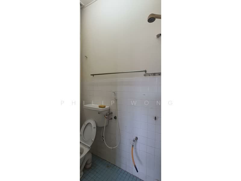 Apartment for Sale at Taman Serdang Raya Seksyen 3 Apartment - Philip Wong - Bathroom - PropertyGuru.com.my