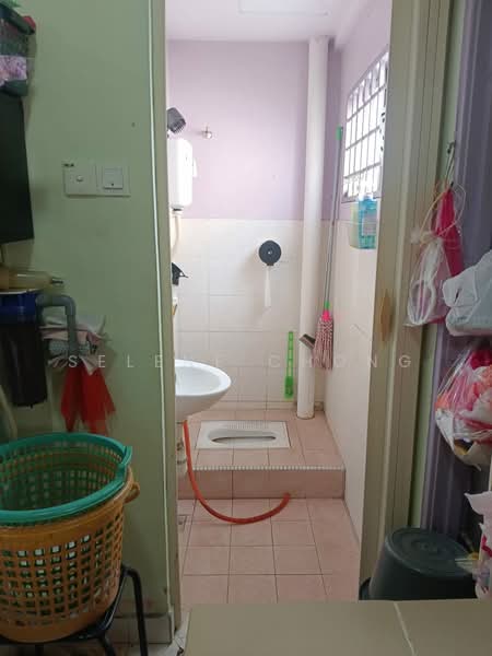 Rumah Teres 2 Tingkat untuk Dijual di Taman Bukit Permai (Kajang) - Selene Chong - Bathroom - PropertyGuru.com.my