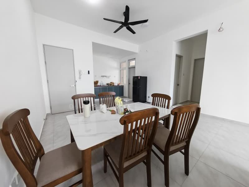 Service Residence for Rent at THE SENAI GARDEN (PANGSAPURI IMPIAN SENAI) - Daphne Lee - Dining Room - PropertyGuru.com.my