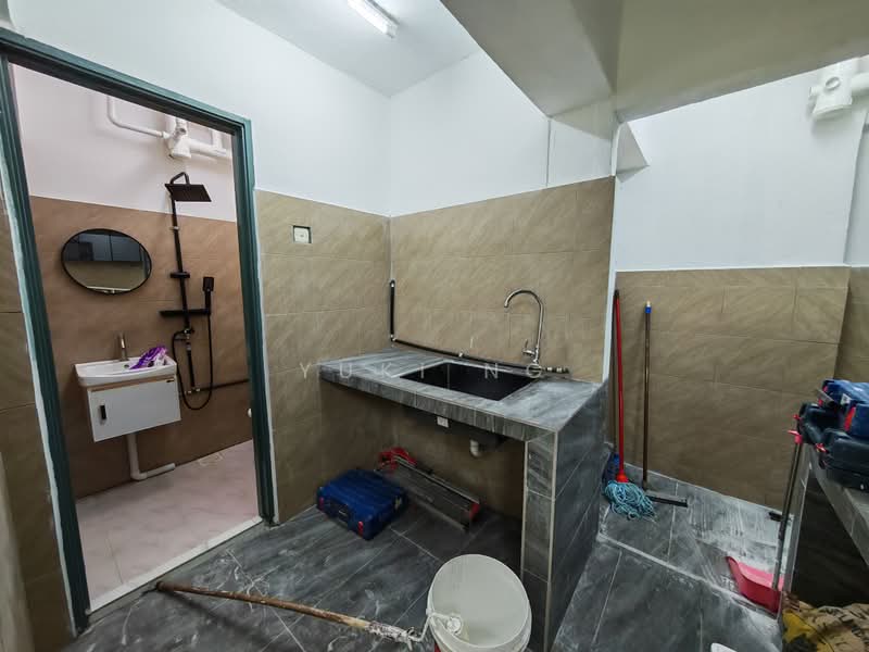 Apartment for Sale at Pelangi Apartment - Yuki Ng - Bathroom - PropertyGuru.com.my