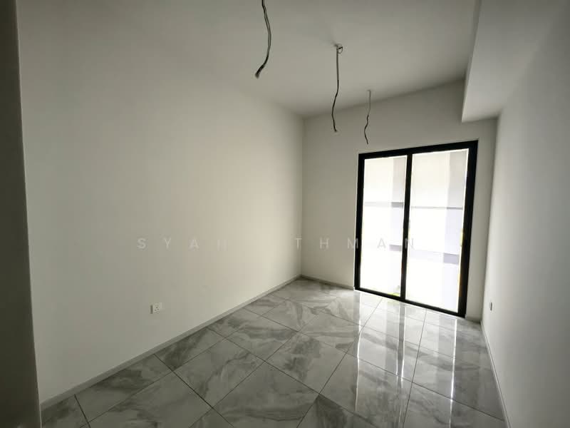 3-storey Terraced House for Sale in Taman Bukit Serdang (Seri Kembangan) - Syah Othman - PropertyGuru.com.my