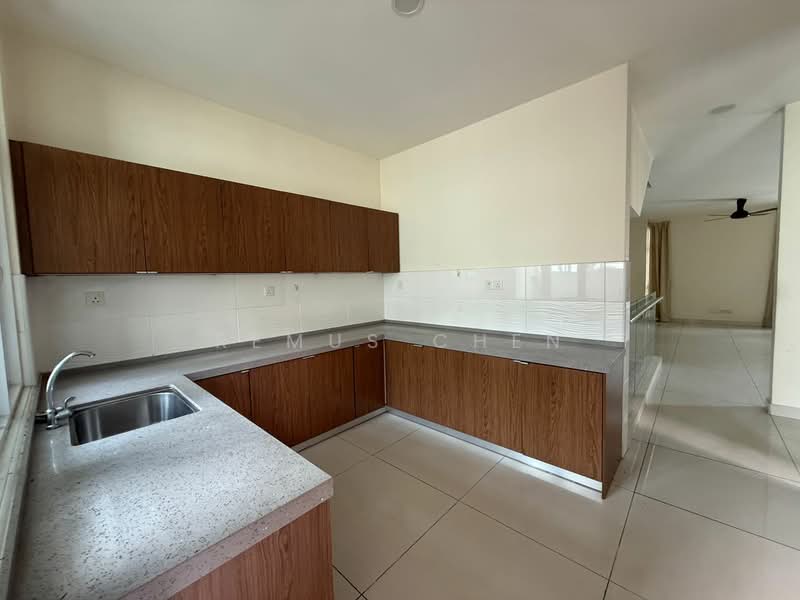 3-storey Terraced House for Rent in Bukit Kerinchi (Pantai) - Remus Chen - Kitchen - PropertyGuru.com.my