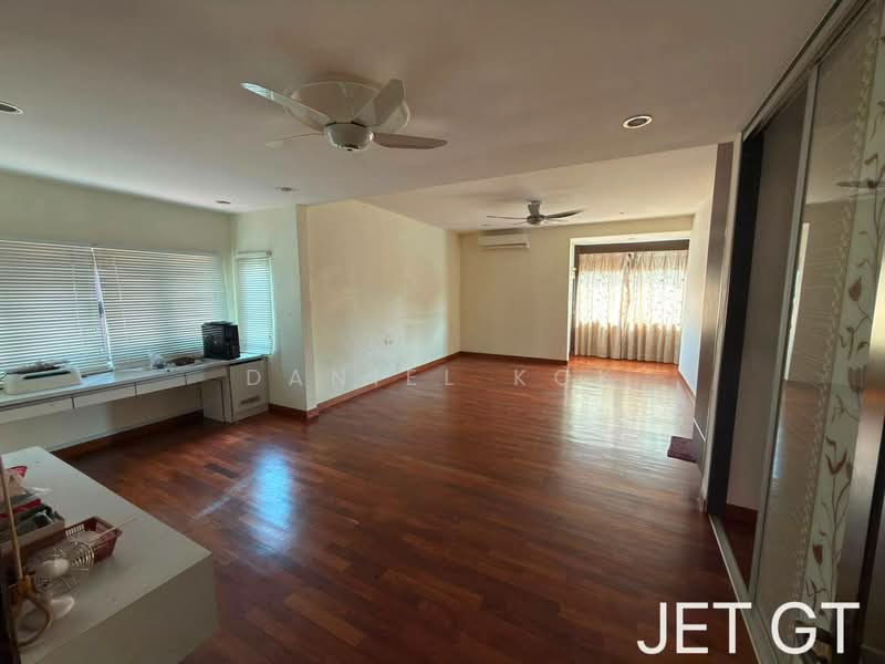 Semi-Detached House for Sale in Kampung Rantau Panjang (Kapar) - Daniel Kok - Living Room - PropertyGuru.com.my