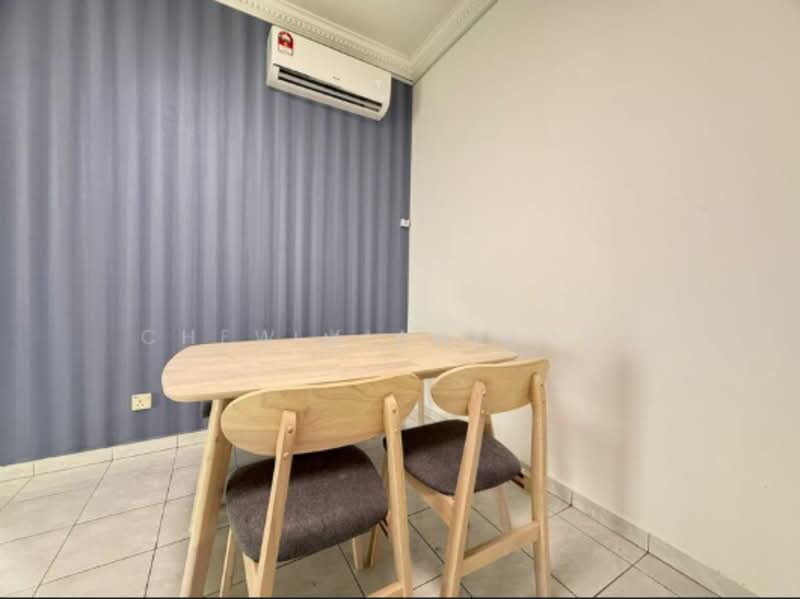 Pangsapuri untuk Dijual di Permas Ville Apartment - Jim Chee - Dining Room - PropertyGuru.com.my