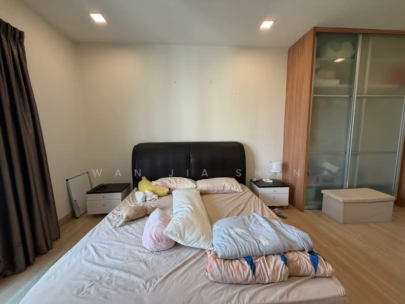 Condominium for Rent at Covillea - Wan Jia Shun - Bedroom - PropertyGuru.com.my