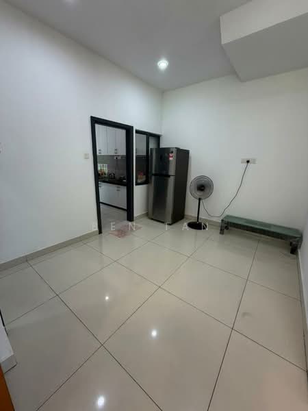 2-storey Terraced House for Rent in Sutera Damansara (Damansara Damai) - Ben Tan - Kitchen - PropertyGuru.com.my