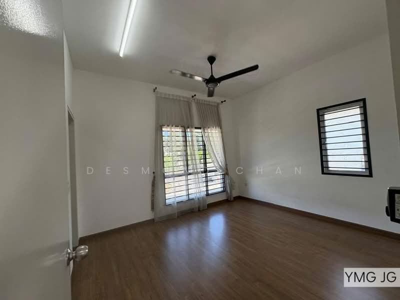 Rumah Teres 2 Tingkat untuk Dijual di Bandar Bukit Raja (Klang) - Desmond Chan - Living Room - PropertyGuru.com.my
