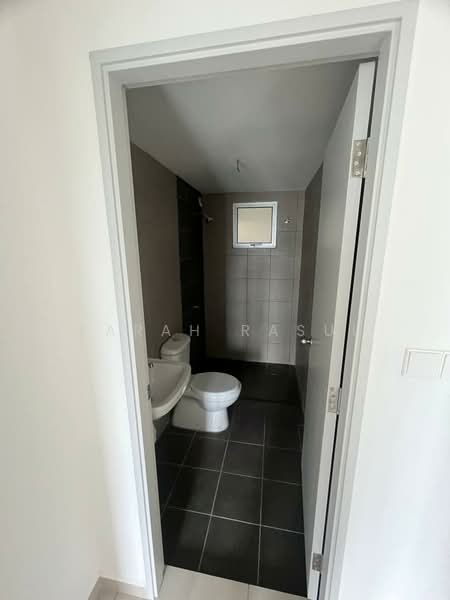 Condominium for Rent at Residensi Dutamas Dahlia - Farah Rasul - PropertyGuru.com.my