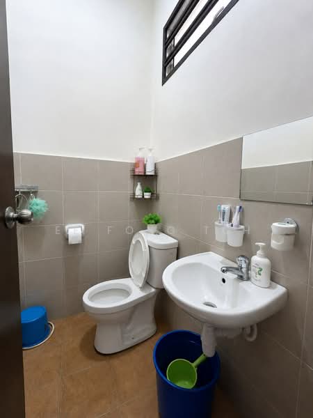 2.5-storey Terraced House for Sale in Taman Pulai Mutiara (Iskandar Puteri (Nusajaya)) - Ee Fong Toh - Bathroom - PropertyGuru.com.my