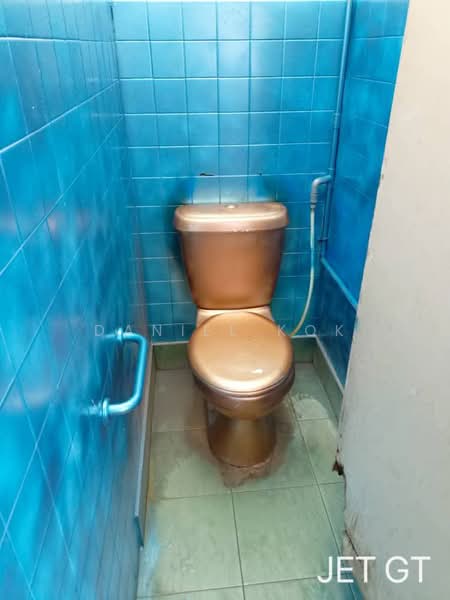 Rumah Teres 2 Tingkat untuk Dijual di Taman Meru Sejahtera (Kapar) - Daniel Kok - Bathroom - PropertyGuru.com.my