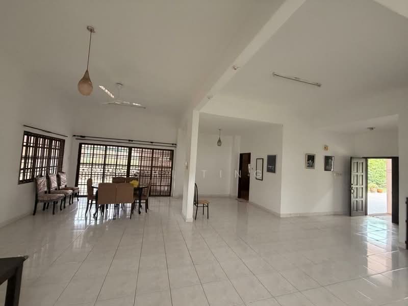 Bungalow for Sale in Bandar Putra (Kulai) - Shi Ting - PropertyGuru.com.my