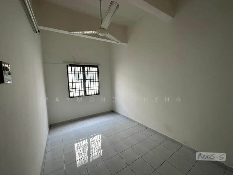 2-storey Terraced House for Rent in Port Klang (Pelabuhan Klang) (Selangor) - Raymond Cheng - Interior - PropertyGuru.com.my