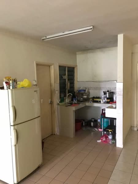Apartment for Sale at Flora Damansara Apartment - Steven Ng - Kitchen - PropertyGuru.com.my