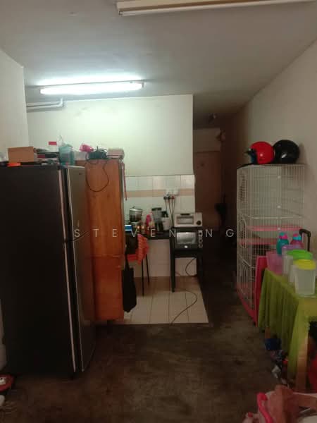 Apartment for Sale at Flora Damansara Apartment - Steven Ng - Kitchen - PropertyGuru.com.my