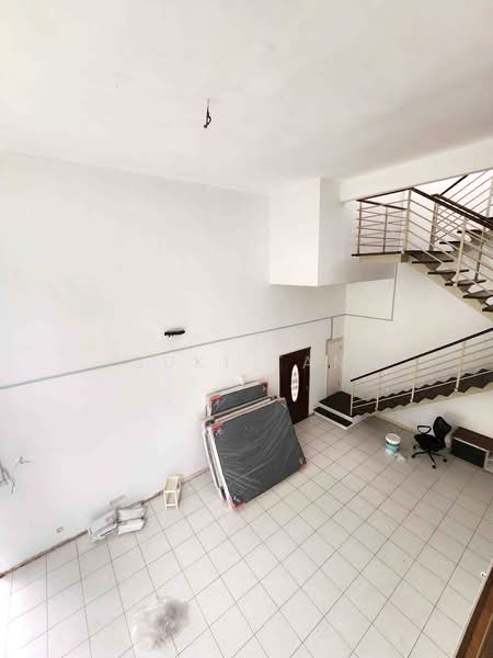 3-storey Terraced House for Sale in Lake Fields (Sungai Besi) - Suki Tan - PropertyGuru.com.my