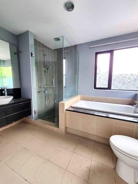 3-storey Terraced House for Sale in Lake Fields (Sungai Besi) - Suki Tan - PropertyGuru.com.my