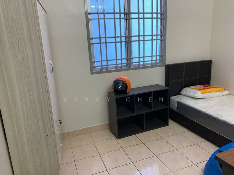 Kondominium untuk Dijual di Angkasa Condominiums - Kenny Chen - Bedroom - PropertyGuru.com.my