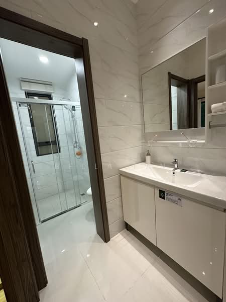 Condominium for Sale at Forest City - Bella Tan - Bathroom - PropertyGuru.com.my
