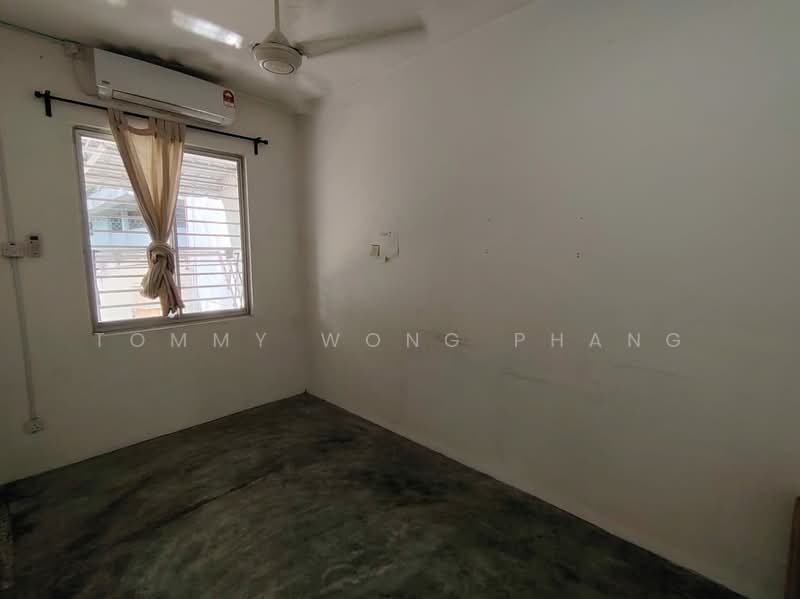Rumah Teres 2 Tingkat untuk Dijual di Taman Puncak Jalil (Seri Kembangan) - Tommy Wong Phang - Interior - PropertyGuru.com.my