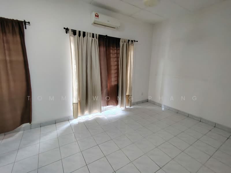 Rumah Teres 2 Tingkat untuk Dijual di Taman Puncak Jalil (Seri Kembangan) - Tommy Wong Phang - Interior - PropertyGuru.com.my